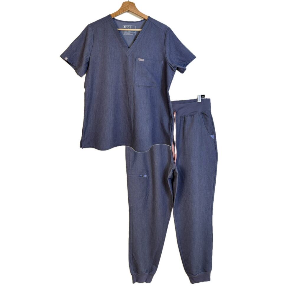 Figs Women's Navy Scrub Top and Jogger Set